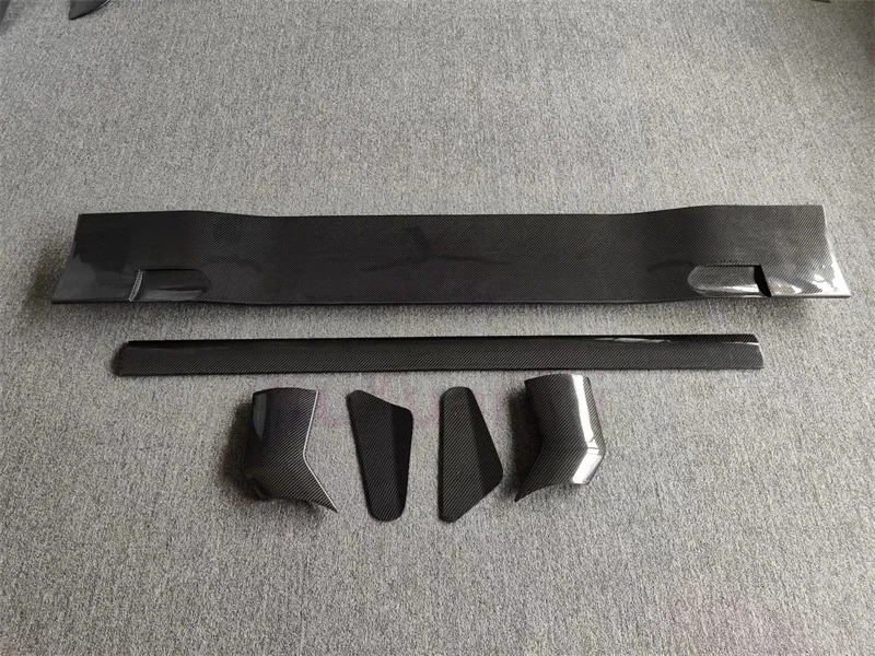 For  812 M Style Carbon Fiber Rear Spoiler Body Kit Front Bumper Rear Bumper Side Skirt Mudguard